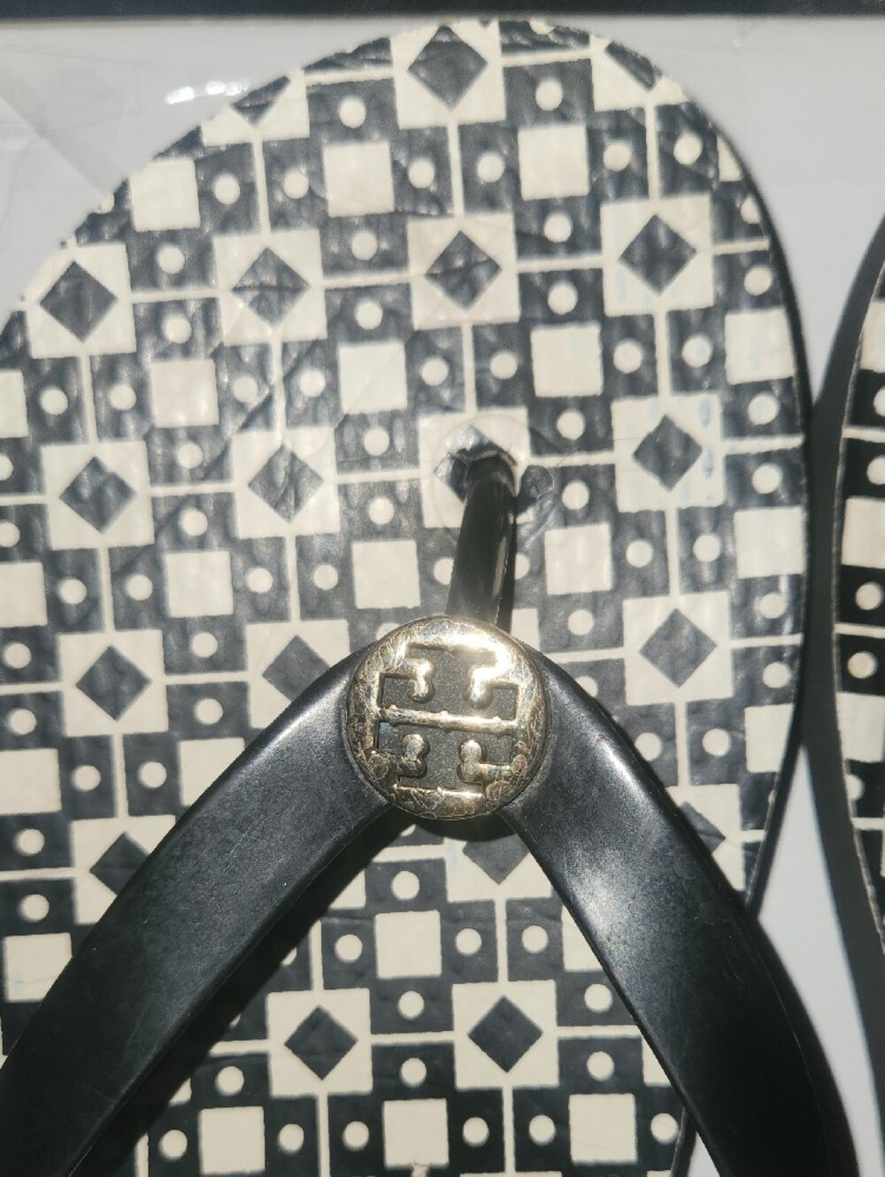 Tory Burch Black and White Geometric Logo Flip Flops with Gold Medallion - Picture 2 of 5